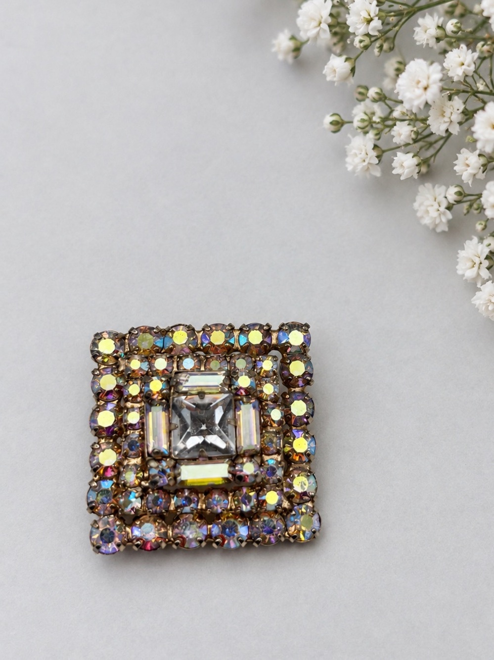 Vintage Aurora Borealis Rhinestone Brooch